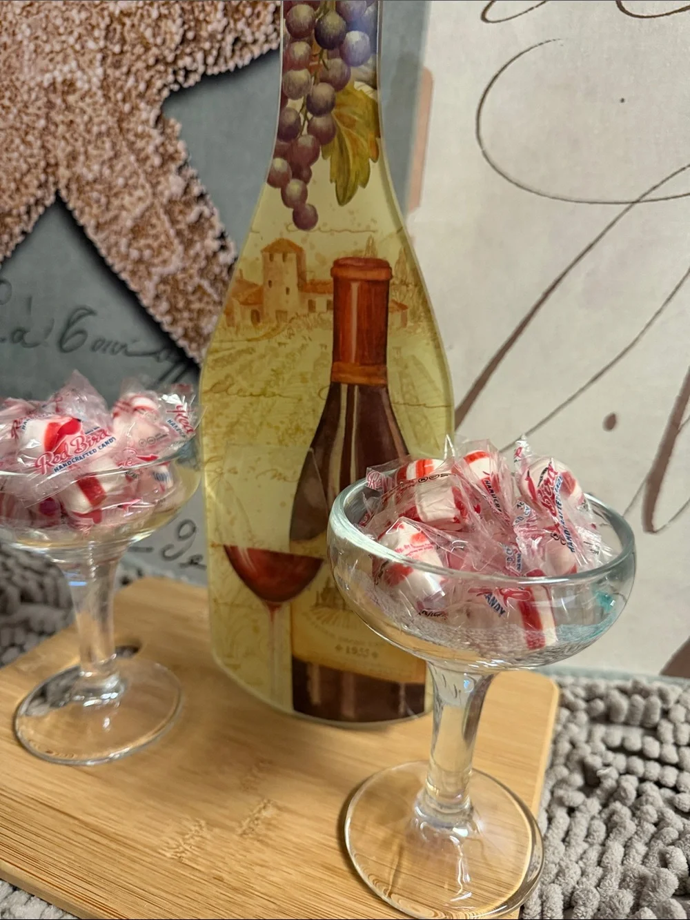 2 Unbranded  Candy filled Party Glass’s & wine spoon rest. Gift set.